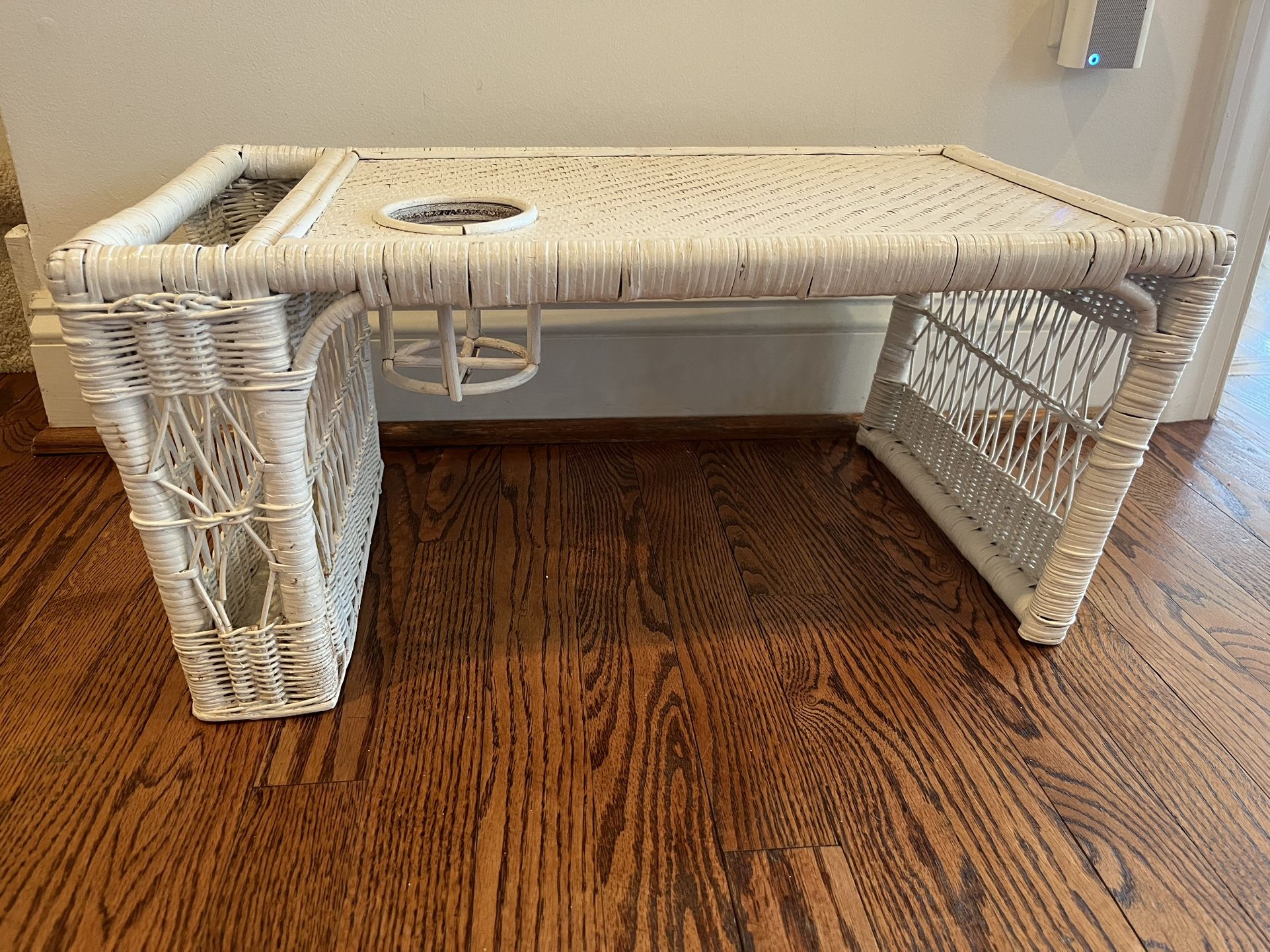 Vintage White Wicker Breakfast In Bed Serving Tray magazine rack