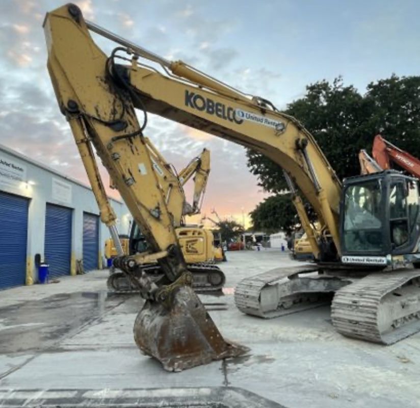 2017 Kobelco SK300 Excavator