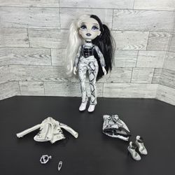 Rainbow High Shadow High ~ HEATHER GRAYSON ~ Series 1 Fashion Doll