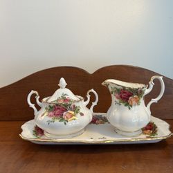 Vintage Royal Albert Old Country Roses Sugar Bowl, Creamer & Underplate 