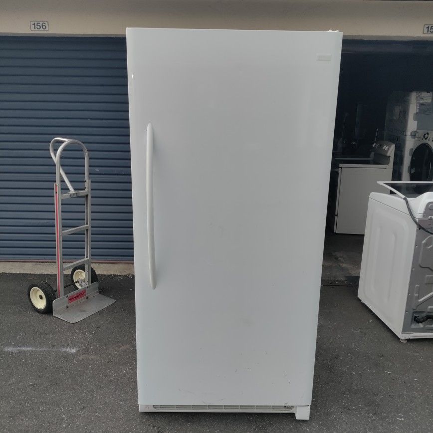like new Frigidaire 24 cubic foot freezer works perfect with warranty