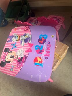Free toddler table