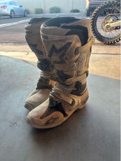 Used Alpinestars Tech 10 Motocross boots size 11