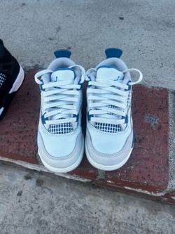 Jordan 4 Retro “Military Blue”