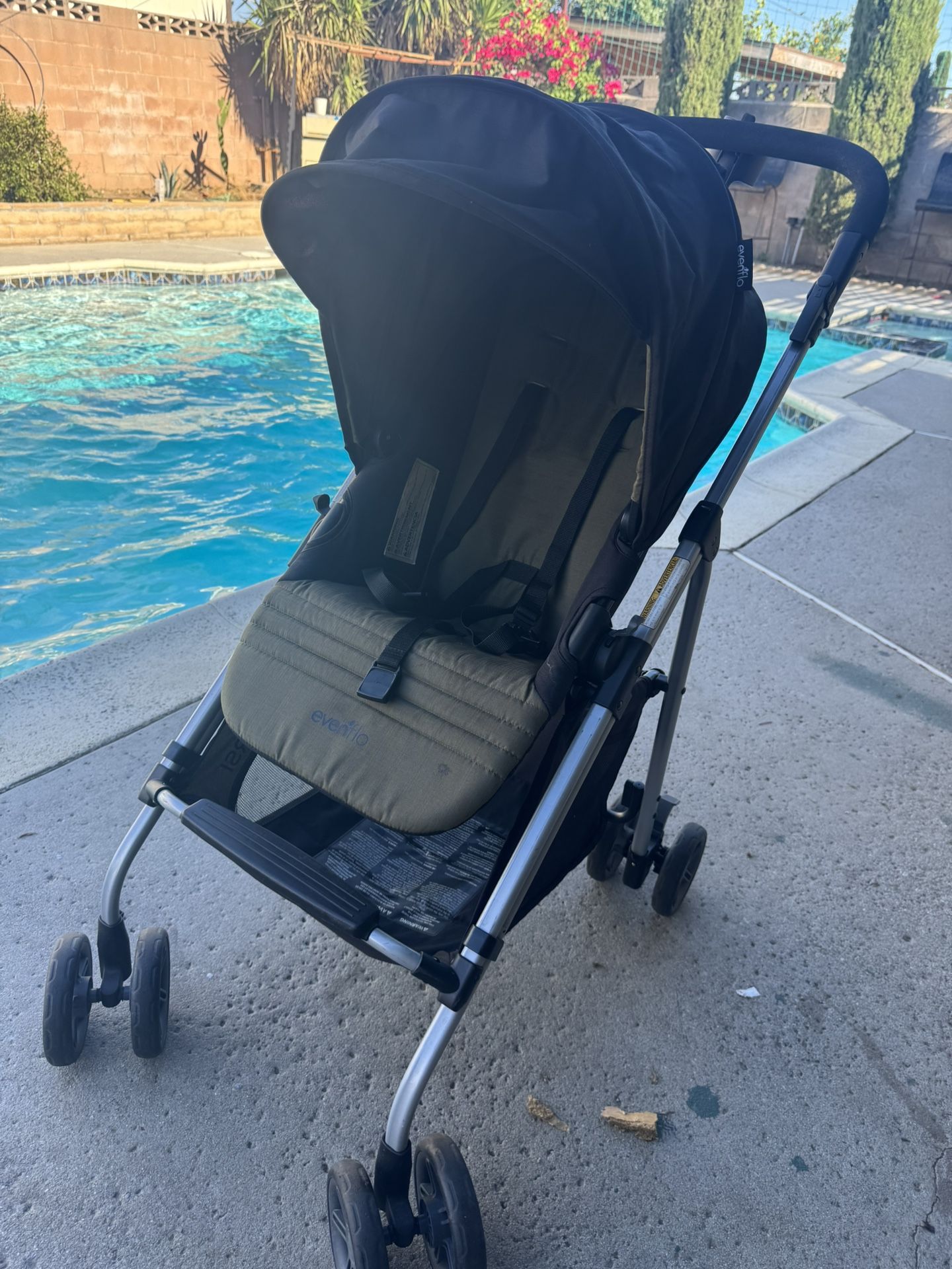 Evenflo Reversi Stroller