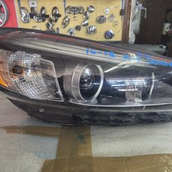 2016 2018 kia sorento right headlight 