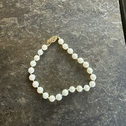 Gold Pearl Bracelet 