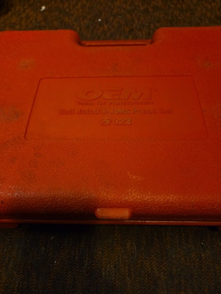 Ball joint press set