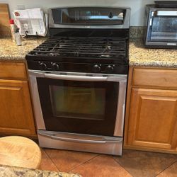 Stainless Gas Stove And Microwave Whirlpool