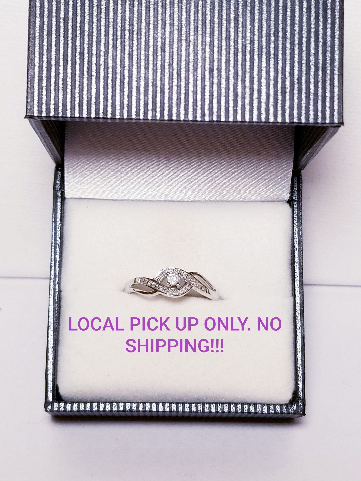 10k white gold diamond promise ring NO SHIPPING