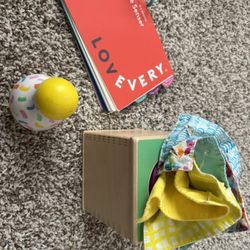 Lovevery 5-6month Toys