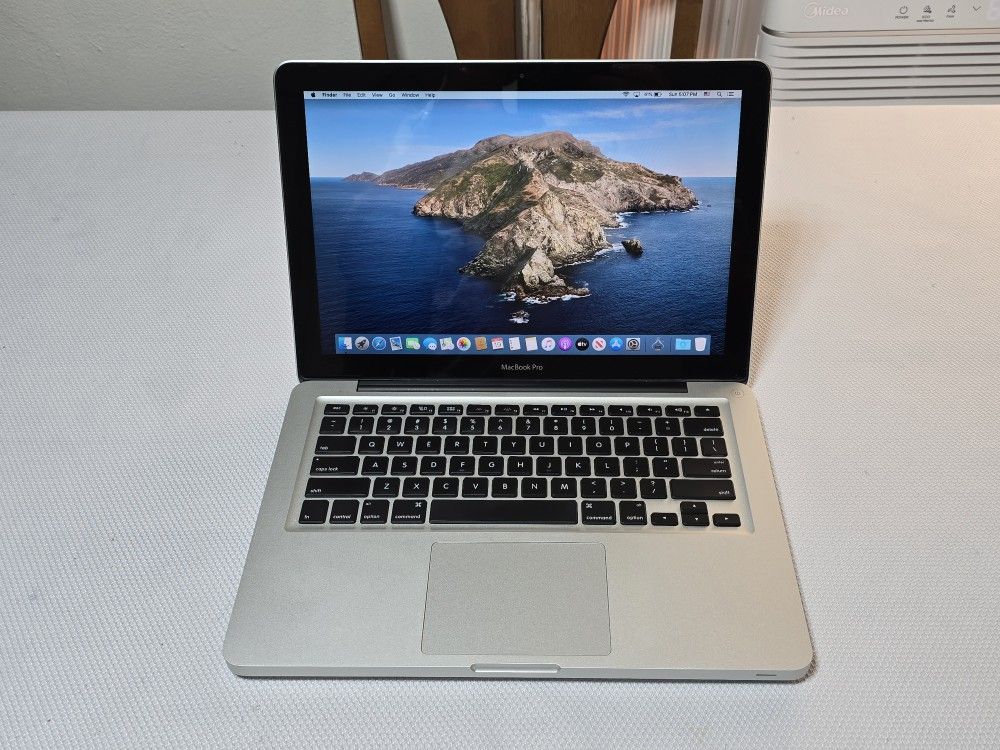 Apple MacBook Pro (New Battery) 