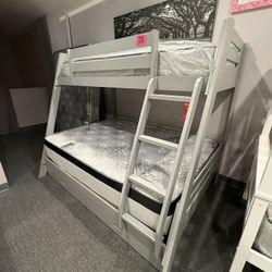 Twin Over Full Bunk Bed 