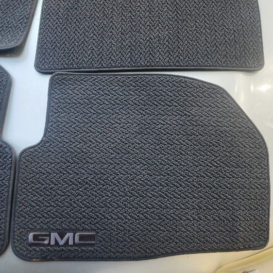 OEM GMC Front And Rear Floor Mats