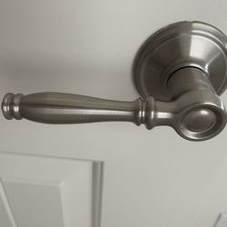 Door Handle for Hall and Closet  10picecs only left