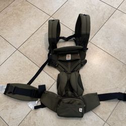Ergobaby OMNI 360 COOLAIR All-Position Baby Carrier