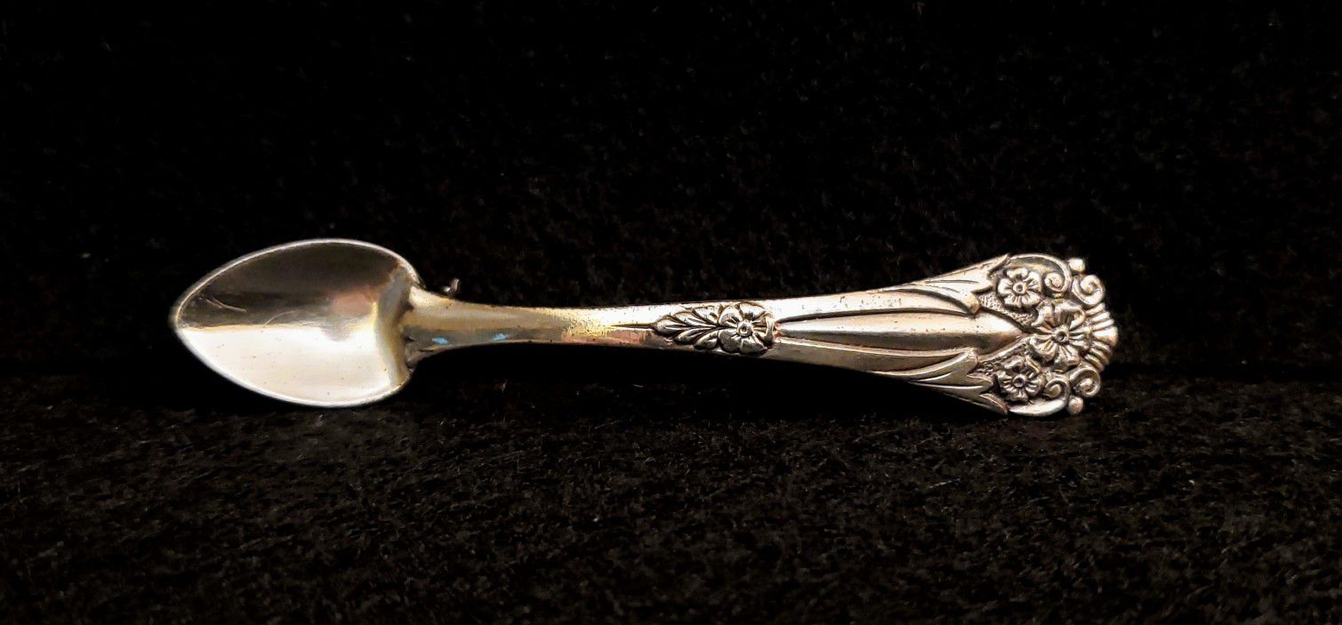 Coro Sterling Silver salt spoon brooch/pin Floral Pattern design vintage flatware .925 silver 3" in length