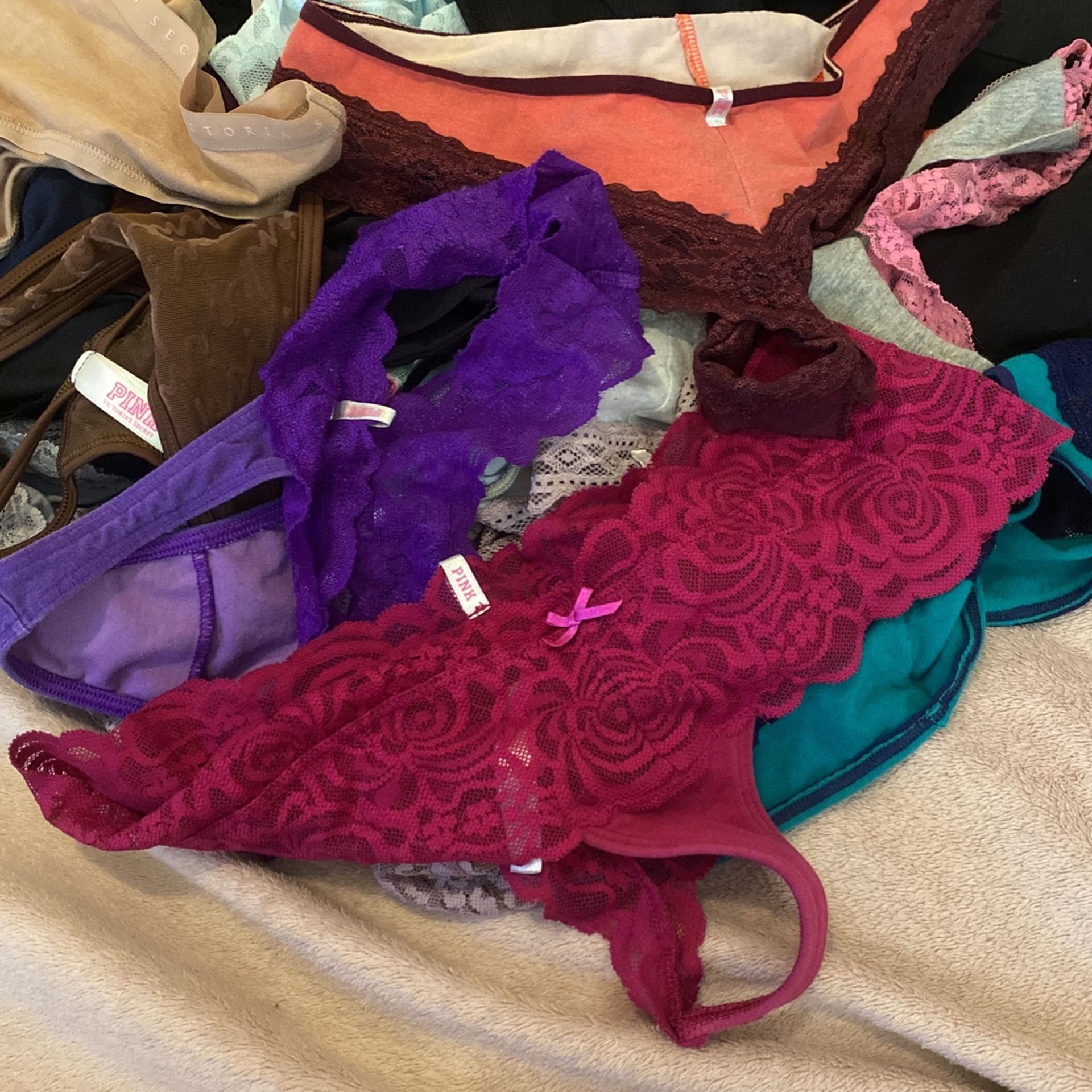 Assorted Used VS Panties (4)