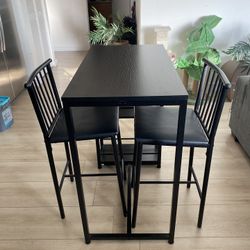 BLACK WOODEN BAR TABLE WITH CHAIRS
