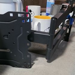 TV Swivel Wall Mount