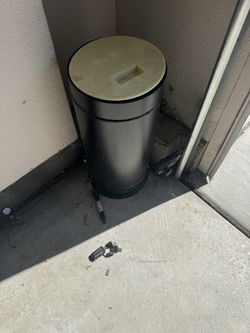 Floor safe