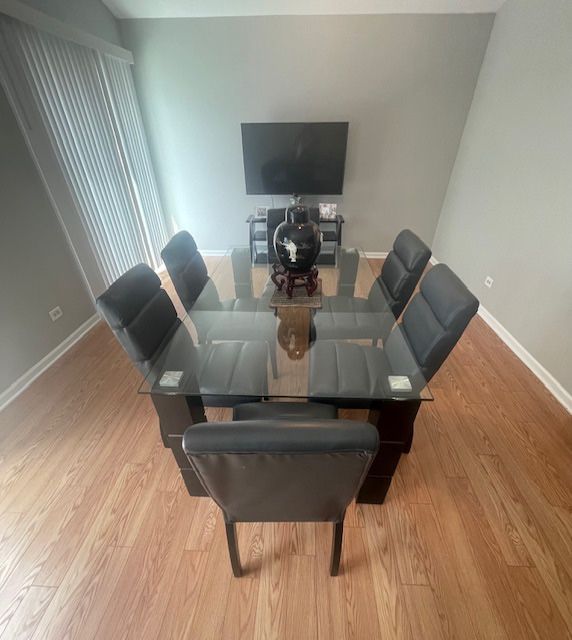 Glass Dinning Room 6 Chair Set
