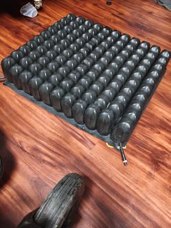 Roho Black Inflatable Seat Cushion