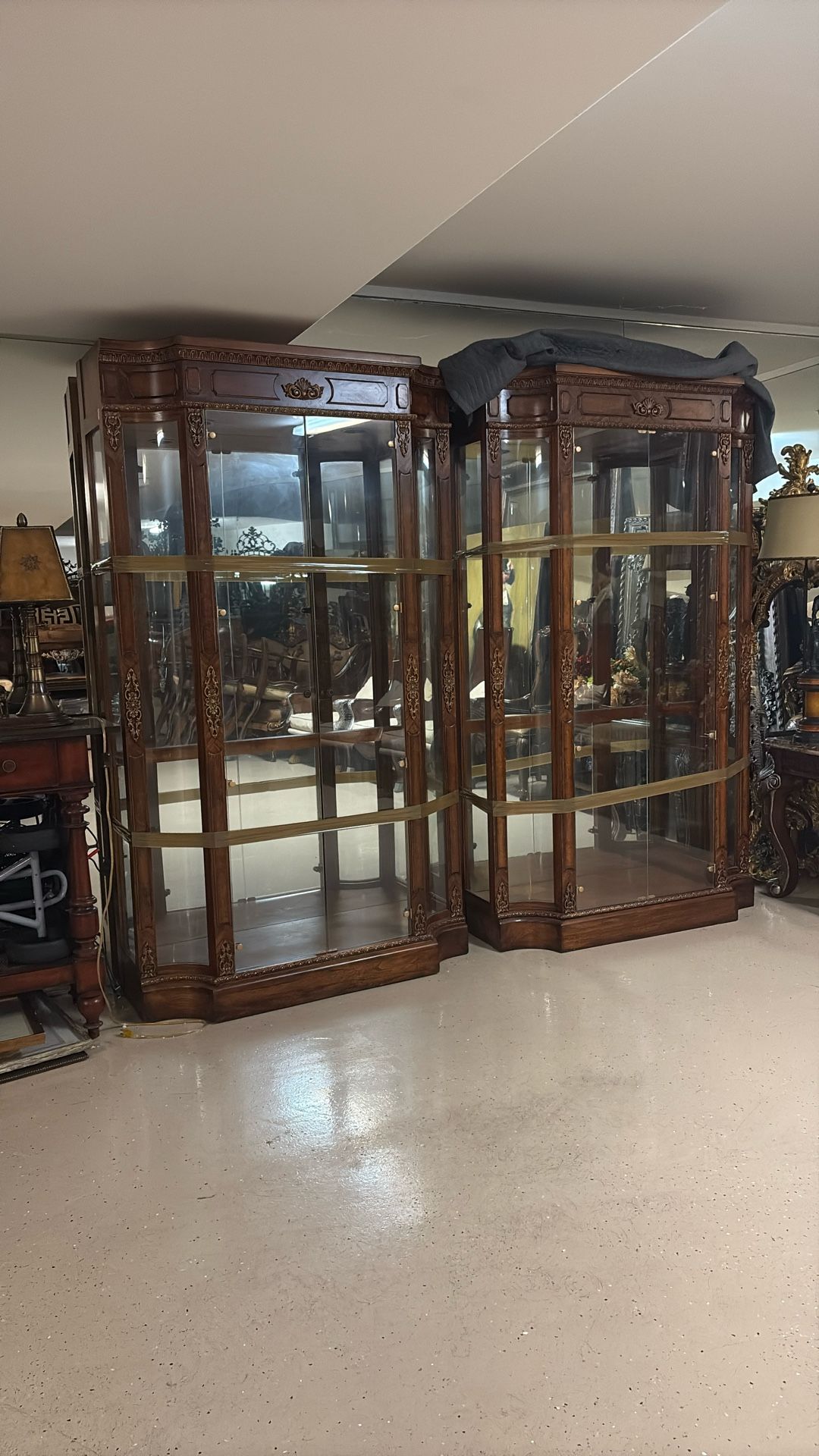 ✨ Ornate Mahogany Curio Cabinets – Set of Two ✨