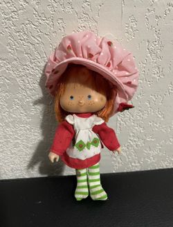 Vintage Kenner Strawberry Shortcake Doll