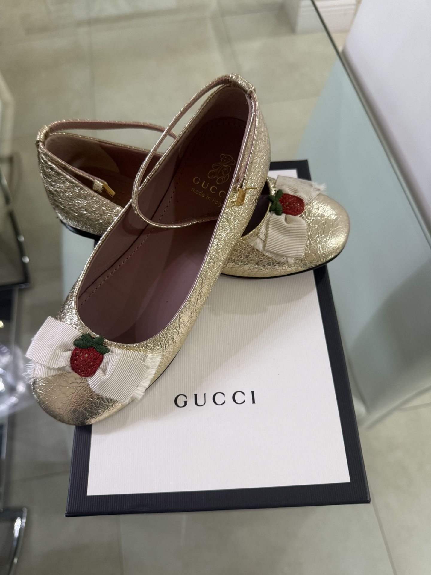 Gucci Shoes For Girls Size 35