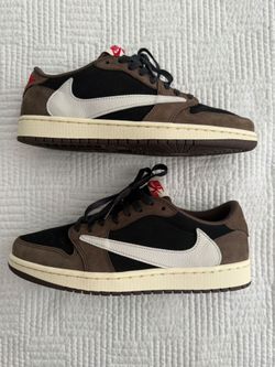 Nike Air Jordan 1 Low Travis Scott sneakers