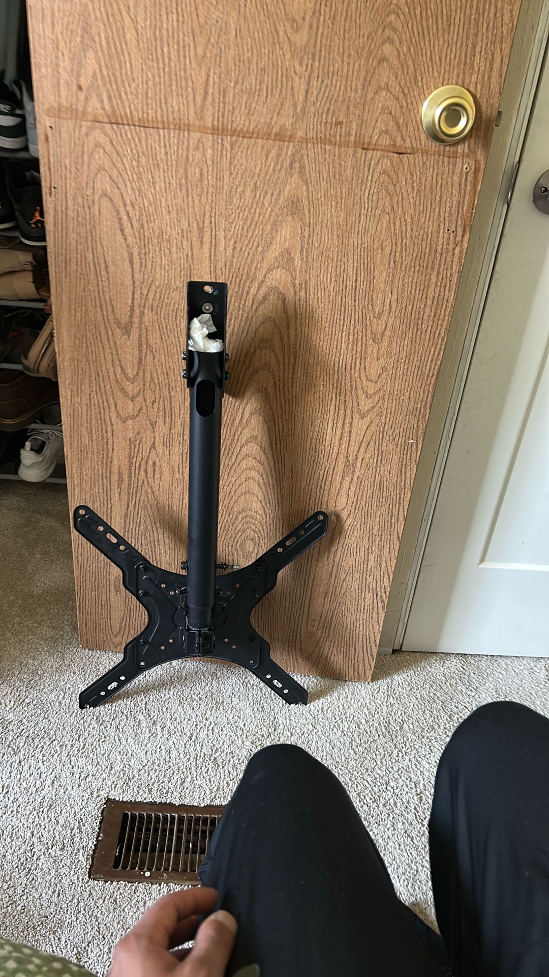 Ceiling Mount Up To 70’