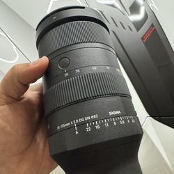 Sigma 28-105mm F2.8 Lens Sony