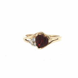 Woman’s Ladies 10k Yellow Gold Heart Shaped Red Stone Ring Size 7 GP3139191