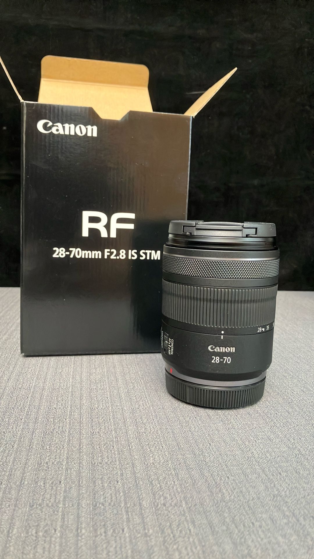 Canon RF 28-70mm f/2.8 IS STM Lens (Canon RF)