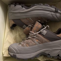 Burberry Shoes 