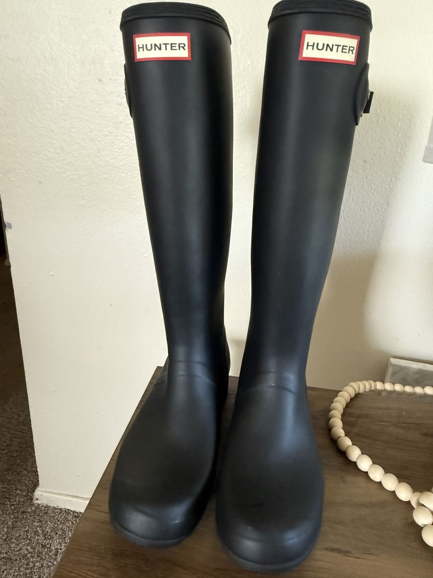 Hunter Women Boots Size 9