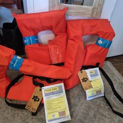 3 x2o Adult Life Jackets 