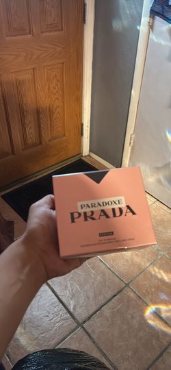 Woman perfume