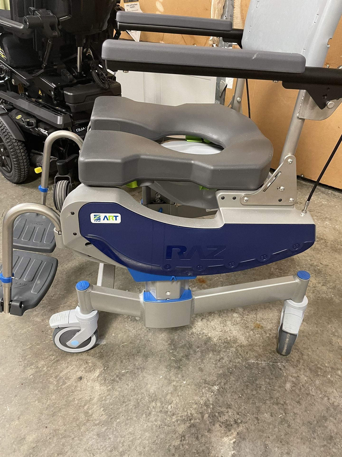 Shower/commode Wheelchair