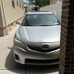 2011 Toyota Camry Hybrid