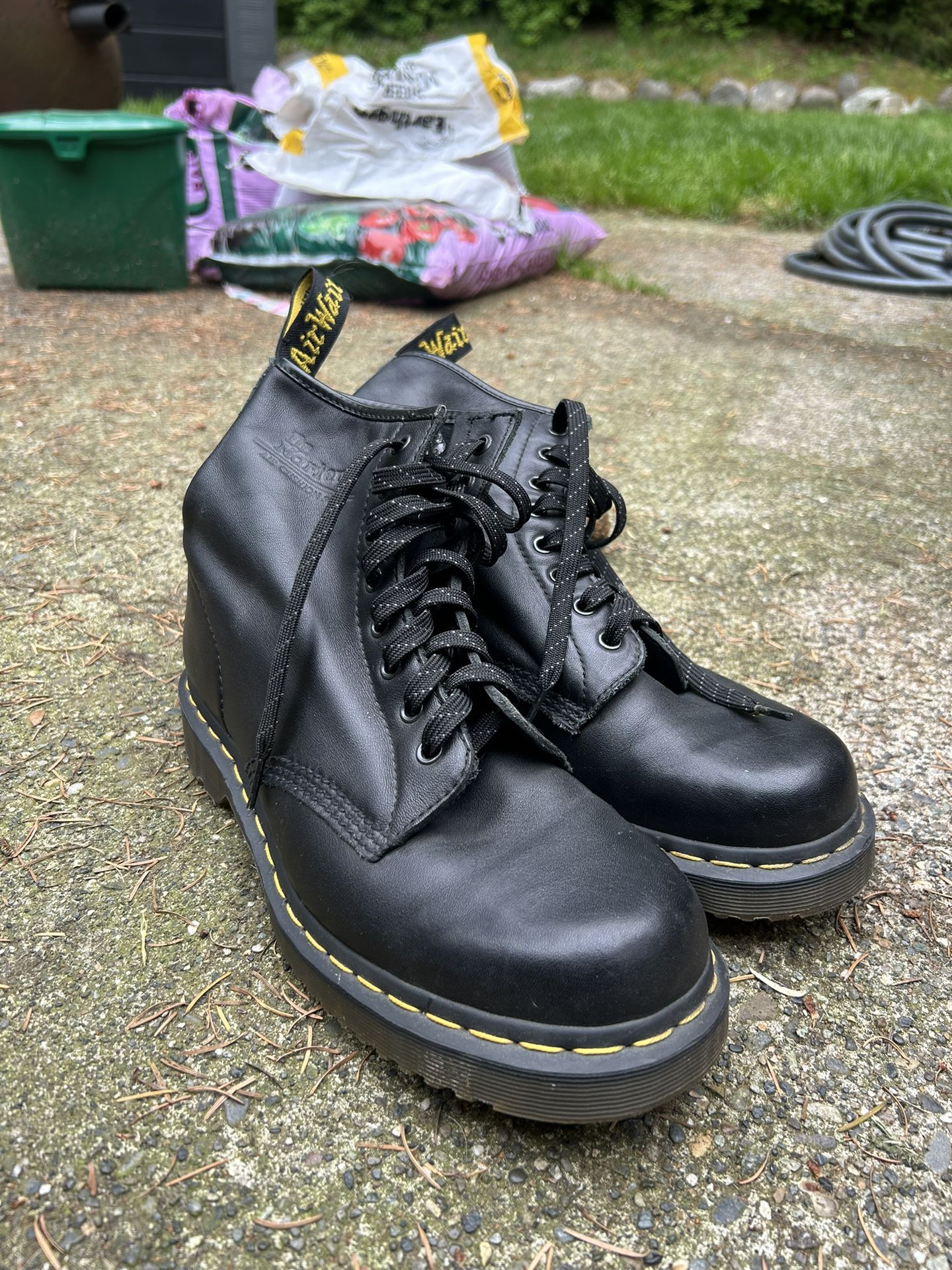 DOC MARTENS 1460 SMOOTH LEATHER BOOTS
