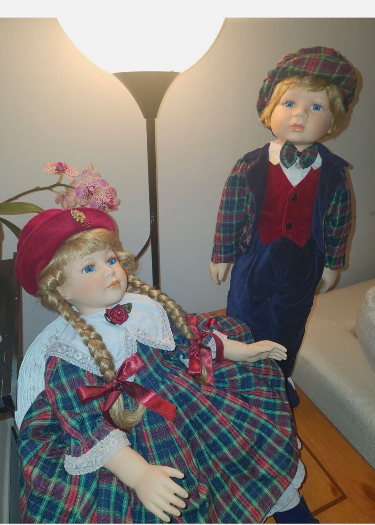 House of lloyd dolls- Christmas around the world. Emma, Edward and Wesley