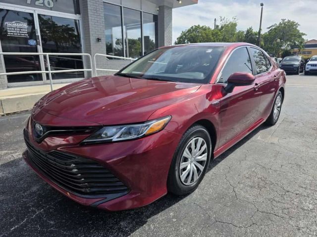 2019 Toyota Camry Hybrid
