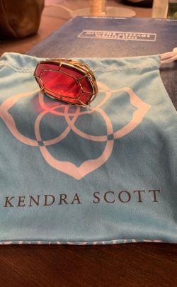 Kendra Scott ring size 7
