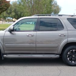 2004 Toyota Sequoia