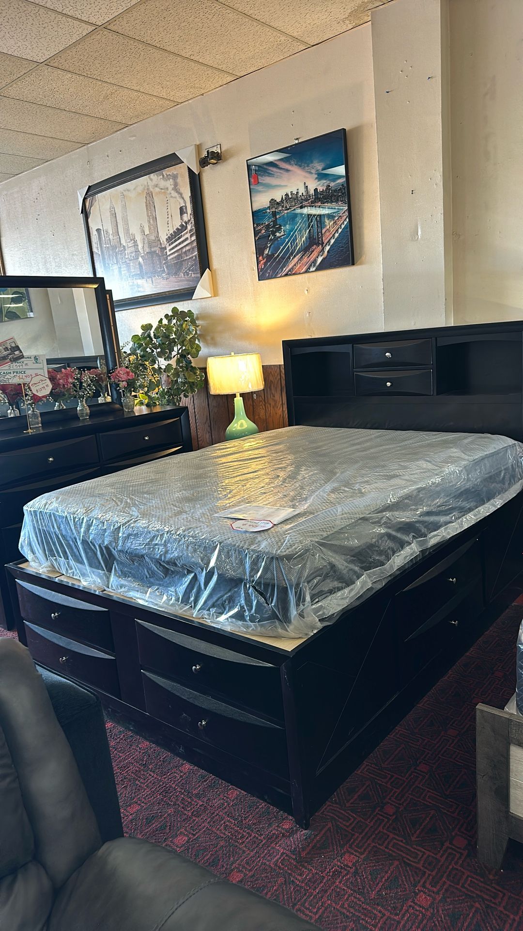 Chest Bed Queen Bed Room Set