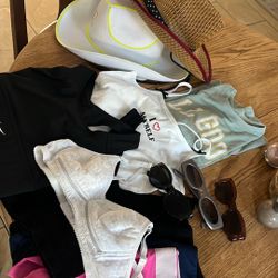 X Small Bundle Nike Sports Bra New And Nike Pink Shorts And 3 Other Shorts 2 Hats 