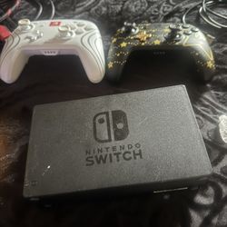 Nintendo Switch(2 Wireless Controllers And Game)