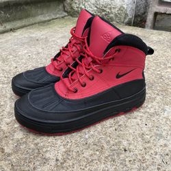 Nike youth agc red and black woodside high top boots